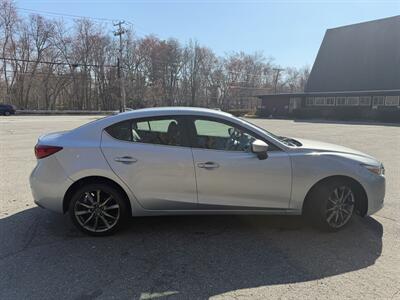 2018 Mazda Mazda3 Touring - Photo 3 - Burlington, MA 01803