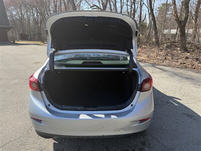 2018 Mazda Mazda3 Touring - Photo 6 - Burlington, MA 01803