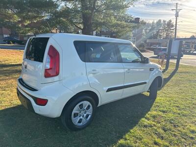 2012 Kia Soul   - Photo 4 - Burlington, MA 01803