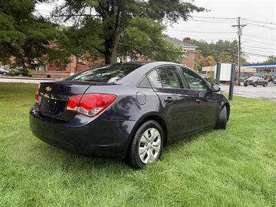 2014 Chevrolet Cruze LS Auto   - Photo 4 - Burlington, MA 01803