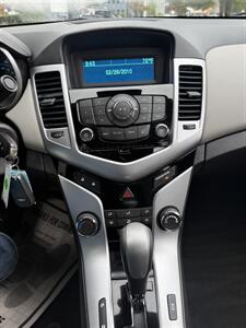 2014 Chevrolet Cruze LS Auto   - Photo 10 - Burlington, MA 01803