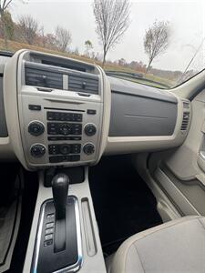 2012 Ford Escape XLT   - Photo 12 - Burlington, MA 01803