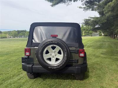 2015 Jeep Wrangler Unlimited Sport - Photo 5 - Burlington, MA 01803