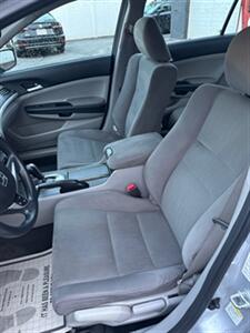 2011 Honda Accord LX   - Photo 9 - Burlington, MA 01803