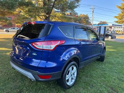 2015 Ford Escape SE   - Photo 5 - Burlington, MA 01803