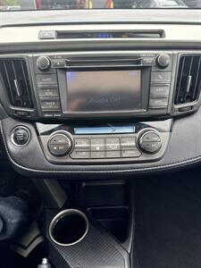 2013 Toyota RAV4 Limited   - Photo 8 - Burlington, MA 01803