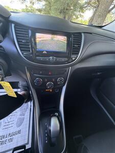 2021 Chevrolet Trax LT - Photo 12 - Burlington, MA 01803