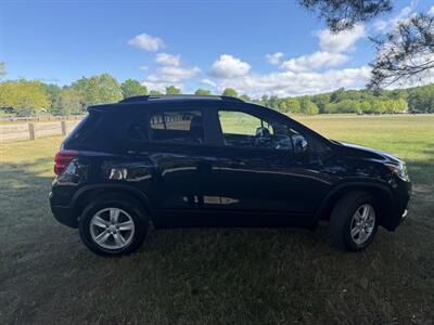 2021 Chevrolet Trax LT - Photo 3 - Burlington, MA 01803