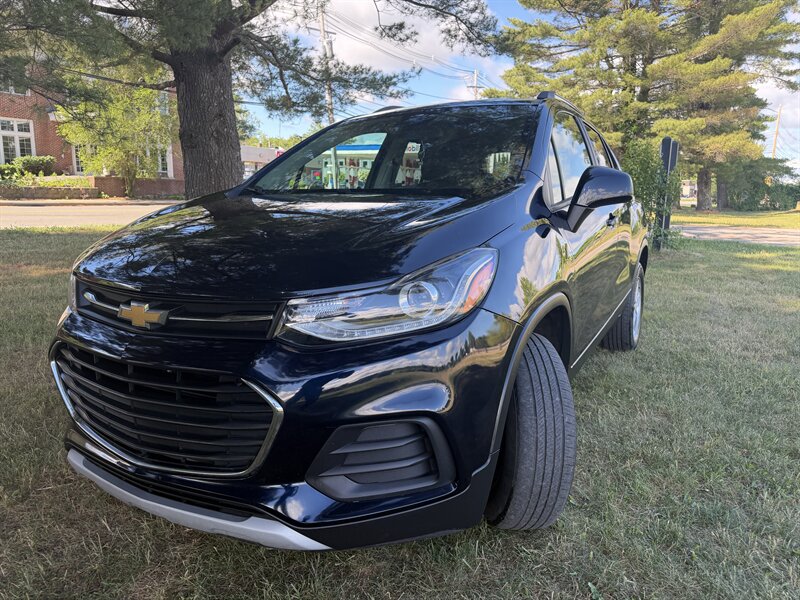 2021 Chevrolet Trax LT   - Photo 1 - Burlington, MA 01803