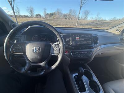 2020 Honda Pilot EX-L   - Photo 9 - Burlington, MA 01803