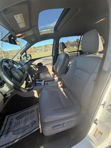 2020 Honda Pilot EX-L   - Photo 7 - Burlington, MA 01803