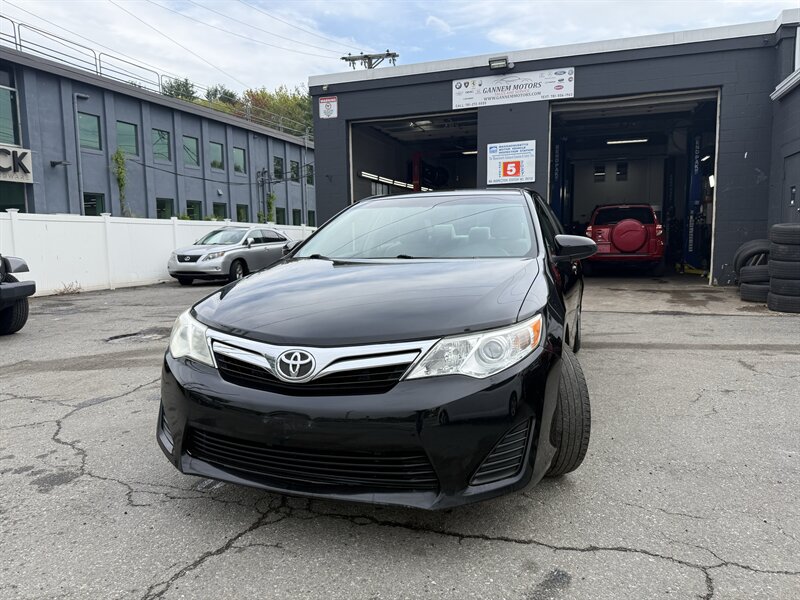 2014 Toyota Camry L   - Photo 1 - Burlington, MA 01803