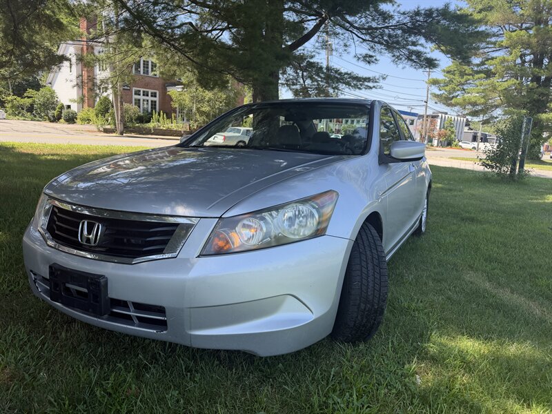 2009 Honda Accord LX-P   - Photo 1 - Burlington, MA 01803