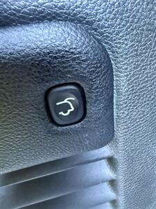 2016 Jeep Grand Cherokee Limited   - Photo 6 - Burlington, MA 01803