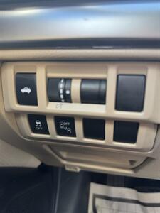 2015 Subaru Legacy 3.6R Limited   - Photo 16 - Burlington, MA 01803