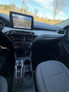 2021 Ford Escape SE   - Photo 10 - Burlington, MA 01803