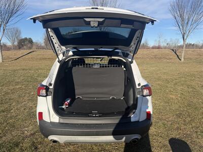 2021 Ford Escape SE   - Photo 6 - Burlington, MA 01803