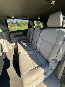 2014 Honda Odyssey EX-L - Photo 8 - Burlington, MA 01803