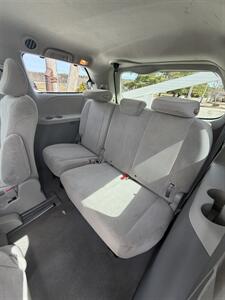 2011 Toyota Sienna LE 8-Passenger - Photo 9 - Burlington, MA 01803