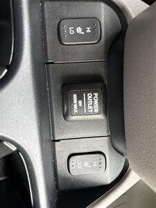 2012 Honda CR-V EX-L   - Photo 8 - Burlington, MA 01803