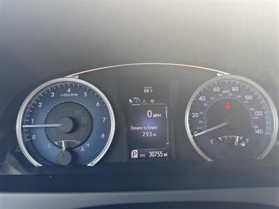 2017 Toyota Camry LE   - Photo 6 - Burlington, MA 01803
