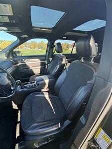 2019 Ford Explorer XLT   - Photo 10 - Burlington, MA 01803