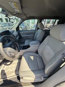 2013 Honda Pilot LX - Photo 7 - Burlington, MA 01803
