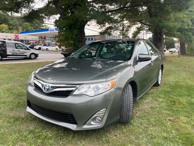 2013 Toyota Camry Hybrid LE   - Photo 1 - Burlington, MA 01803