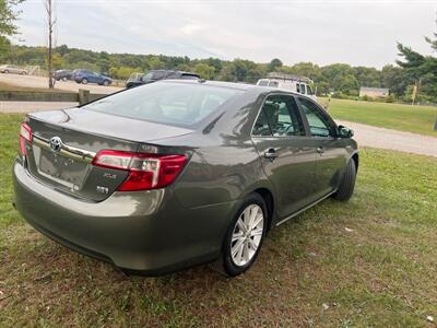 2013 Toyota Camry Hybrid LE   - Photo 5 - Burlington, MA 01803