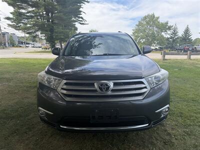 2012 Toyota Highlander   - Photo 2 - Burlington, MA 01803