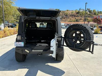2015 Jeep Wrangler Unlimited Rubicon Hard Rock   - Photo 5 - La Crescenta, CA 91214