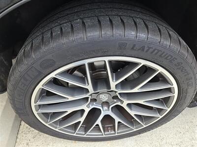 2019 Porsche Macan S   - Photo 19 - La Crescenta, CA 91214