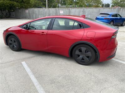 2024 Toyota Prius LE   - Photo 11 - La Crescenta, CA 91214