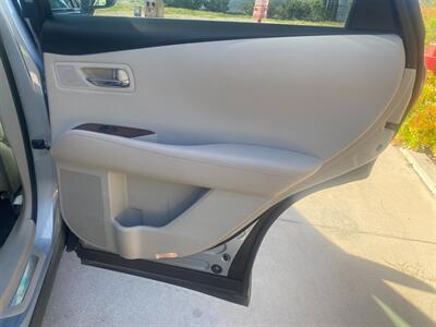 2010 Lexus RX 350   - Photo 17 - La Crescenta, CA 91214