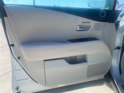 2010 Lexus RX 350   - Photo 13 - La Crescenta, CA 91214