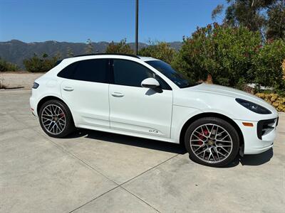 2021 Porsche Macan GTS   - Photo 2 - La Crescenta, CA 91214