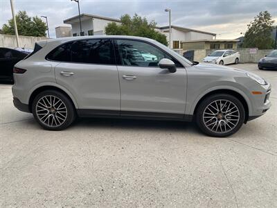 2022 Porsche Cayenne - Photo 8 - La Crescenta, CA 91214