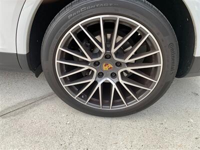 2022 Porsche Cayenne - Photo 20 - La Crescenta, CA 91214