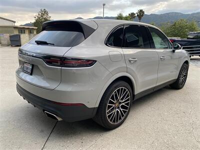 2022 Porsche Cayenne - Photo 10 - La Crescenta, CA 91214