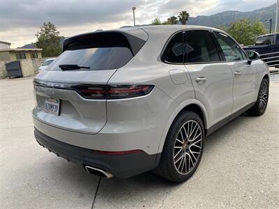 2022 Porsche Cayenne - Photo 12 - La Crescenta, CA 91214