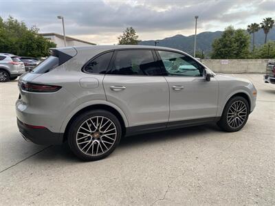2022 Porsche Cayenne - Photo 9 - La Crescenta, CA 91214