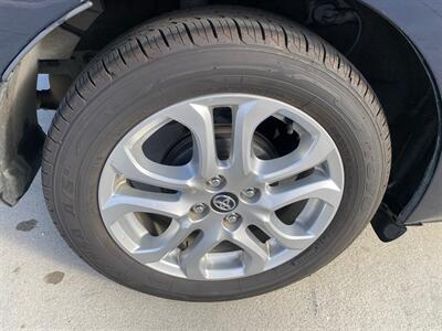 2017 Toyota Yaris Sedan Premium - Photo 20 - La Crescenta, CA 91214