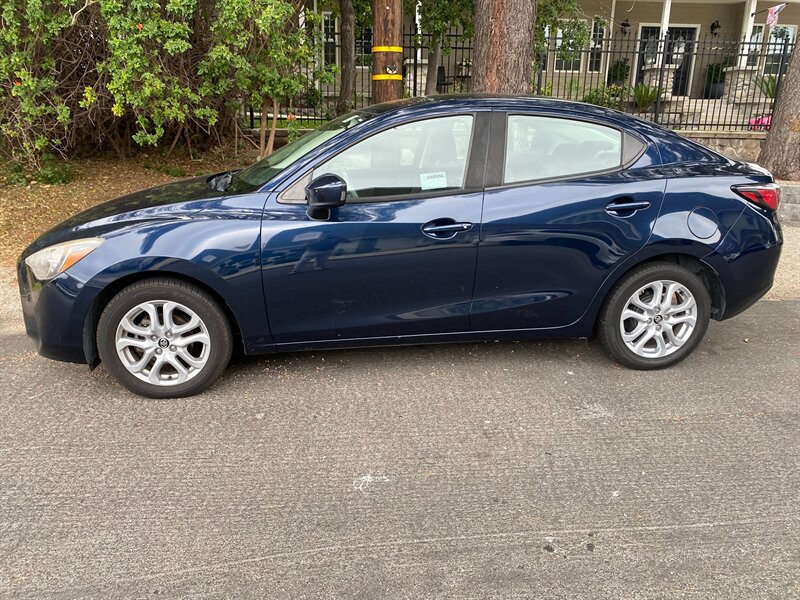 2017 Toyota Yaris Sedan Premium   - Photo 1 - La Crescenta, CA 91214