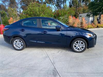 2017 Toyota Yaris Sedan Premium - Photo 5 - La Crescenta, CA 91214
