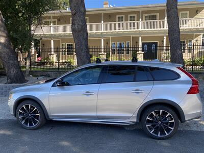 2016 Volvo V60 Cross Country T5 Platinum   - Photo 9 - La Crescenta, CA 91214