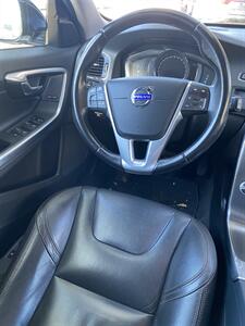 2016 Volvo V60 Cross Country T5 Platinum   - Photo 15 - La Crescenta, CA 91214