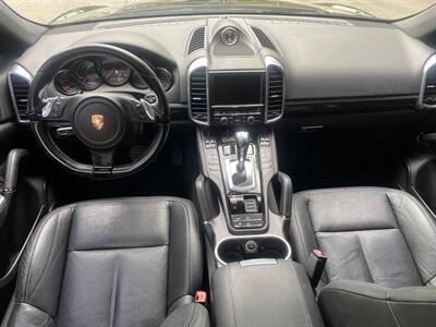 2012 Porsche Cayenne Tiptronic   - Photo 20 - La Crescenta, CA 91214