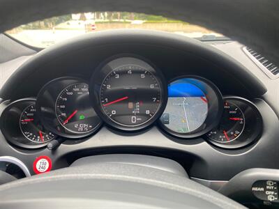 2012 Porsche Cayenne Tiptronic   - Photo 13 - La Crescenta, CA 91214