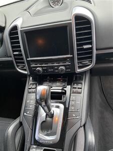 2012 Porsche Cayenne Tiptronic   - Photo 7 - La Crescenta, CA 91214