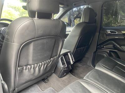 2012 Porsche Cayenne Tiptronic   - Photo 17 - La Crescenta, CA 91214